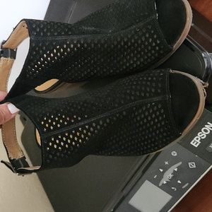 Lucky Brand Black Mules